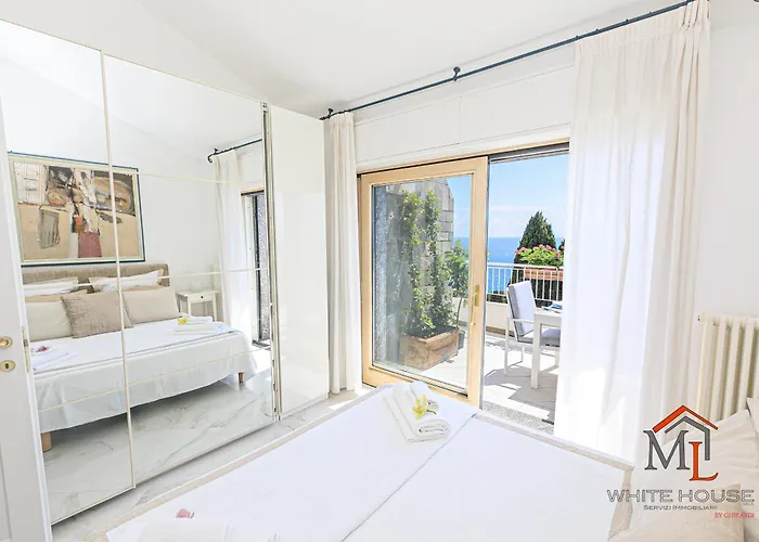 Orchidea House By Ml White House Genoa